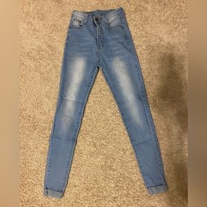 Light Wash Skinny Jeans